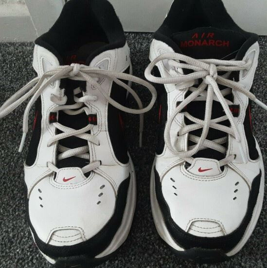 nike air monarch trainers